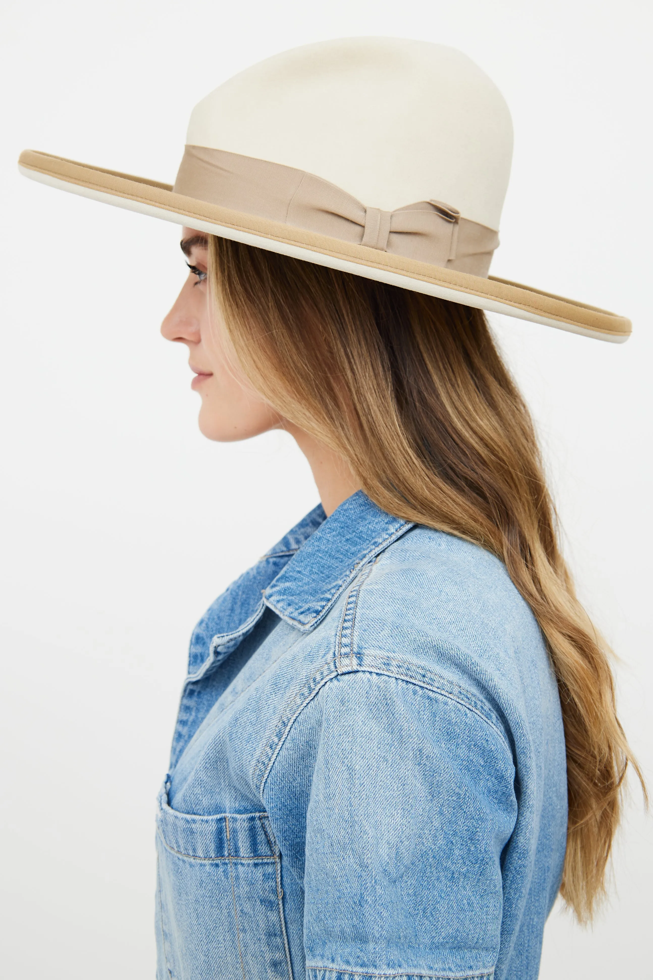 Beige Felt Round Brim Western Hat