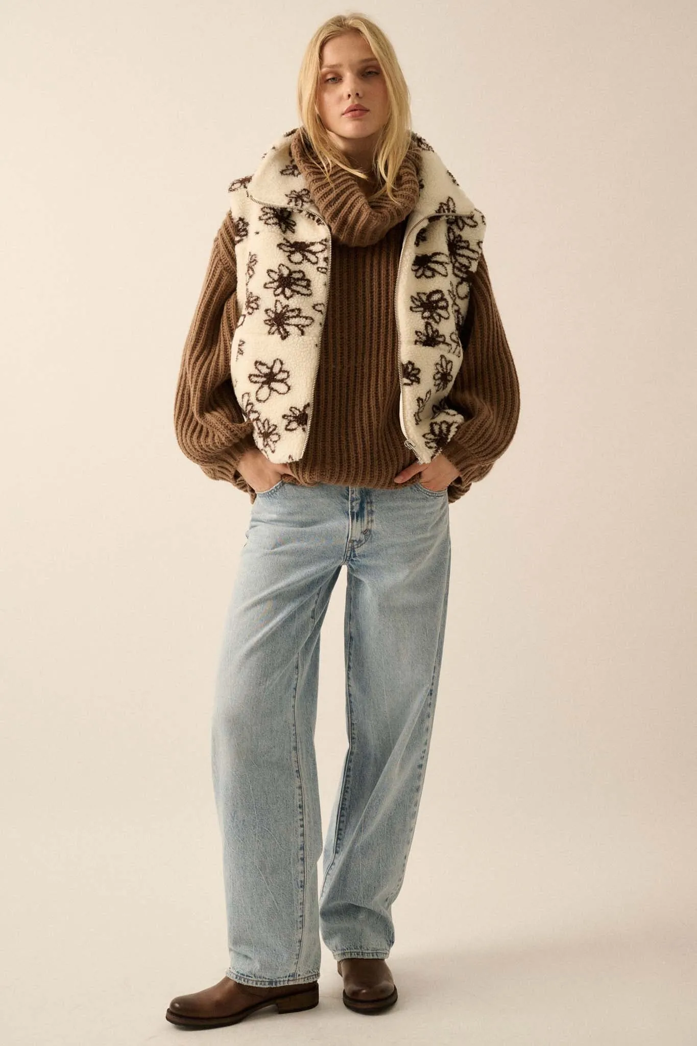 Winter Garden Floral-Print Sherpa Fleece Vest