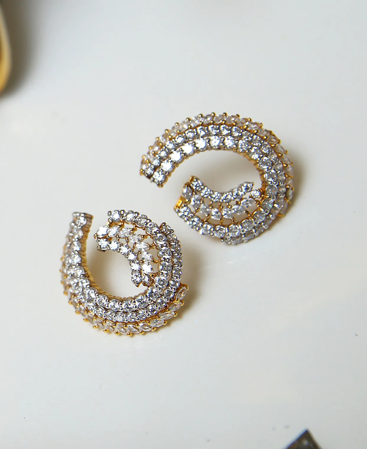 Zircon Kaan Tops 2